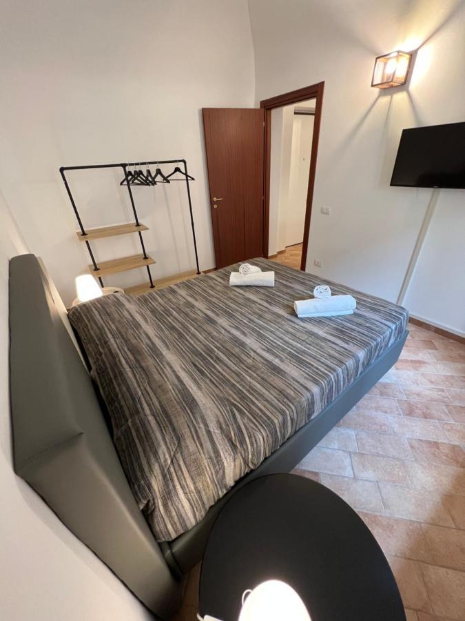 In Media Urbe - Intero Appartamento L'Aquila Bagian luar foto