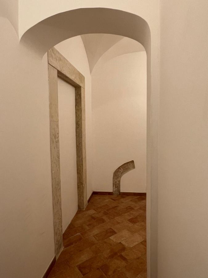 In Media Urbe - Intero Appartamento L'Aquila Bagian luar foto
